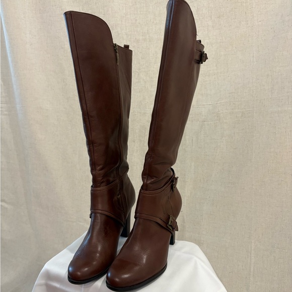 GUESS Brown Knee-High Brown Boots - Picture 7 of 15